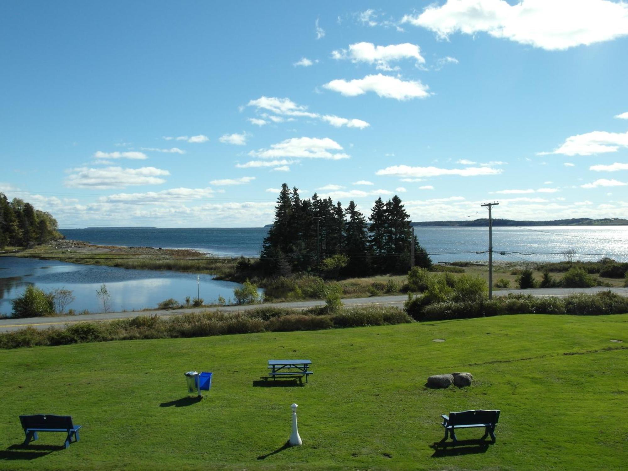Atlantic View Motel Lunenburg Extérieur photo